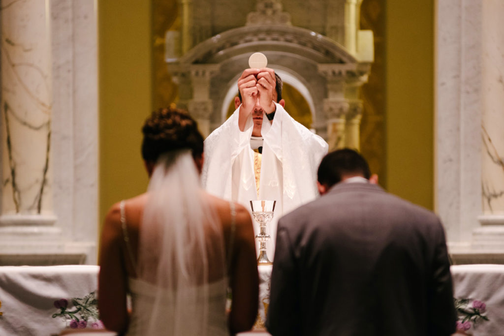 casarse joven por iglesia